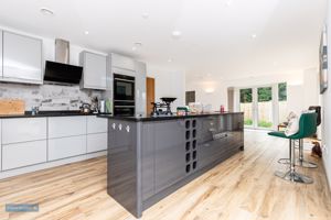 Kitchen- click for photo gallery